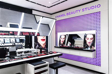 Chanel Opens its First Beauty Studio in Canada 